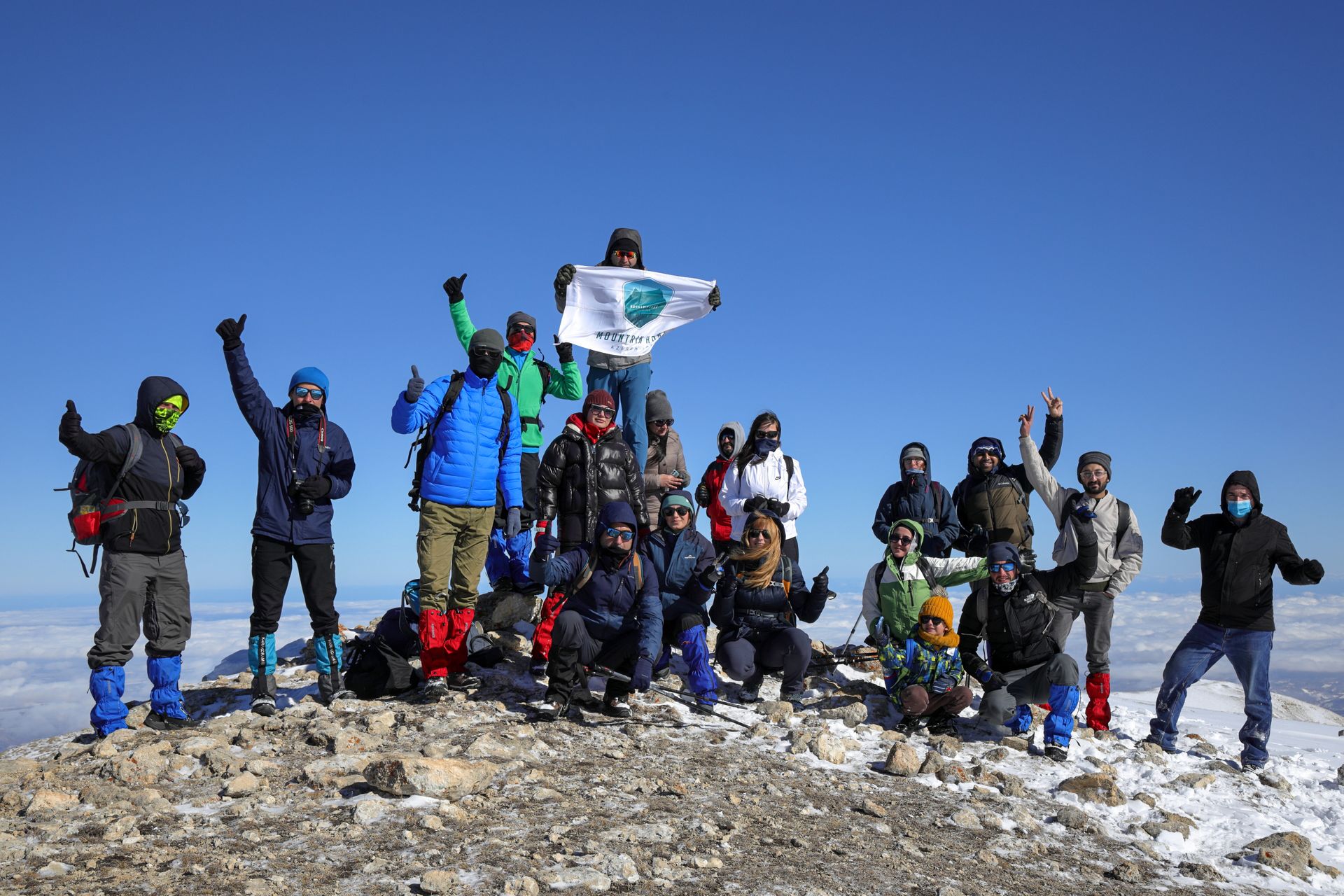 Outdoor team building activities